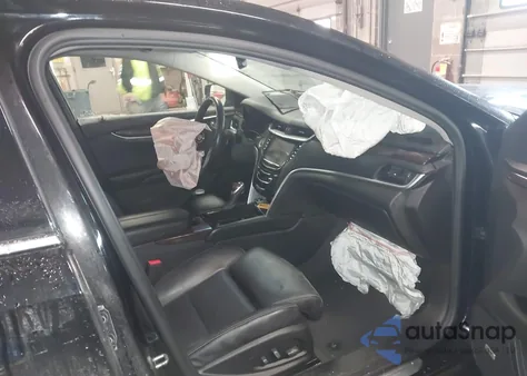 2014 Cadillac Xts Luxury z USA, uszkodzony, nr VIN 2G61M5S31E9326418